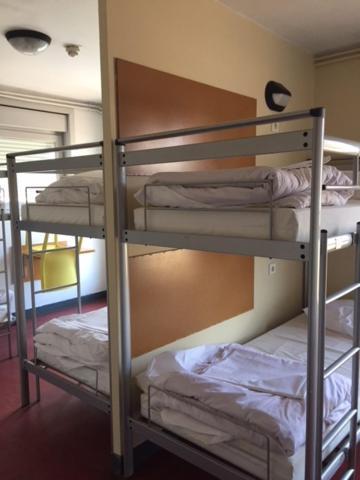 Auberge De Jeunesse Hi Grenoble Эшироль Экстерьер фото